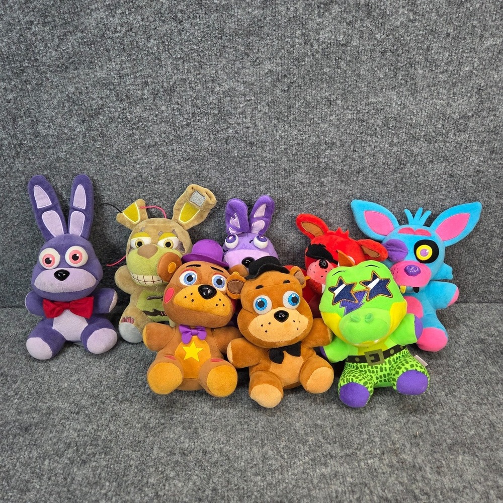 Five nights at freddy's plush 8" nightmare lot of 8 Gen 1 Funko